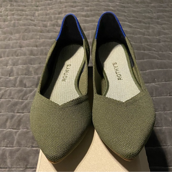 Rothy’s “The Point” Ballet Flats in Cypress green color size 10 - Picture 1 of 5